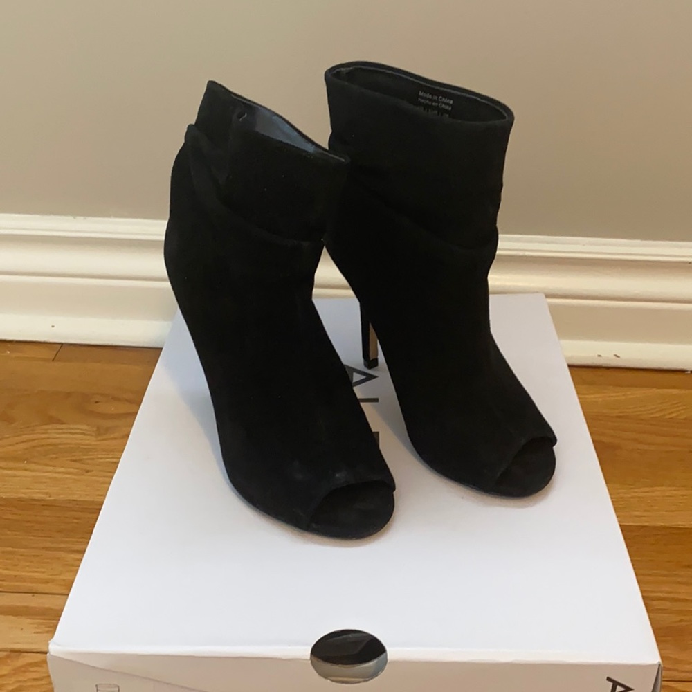 Aldo Merkin Black Suede Peep Toe (Size 5)